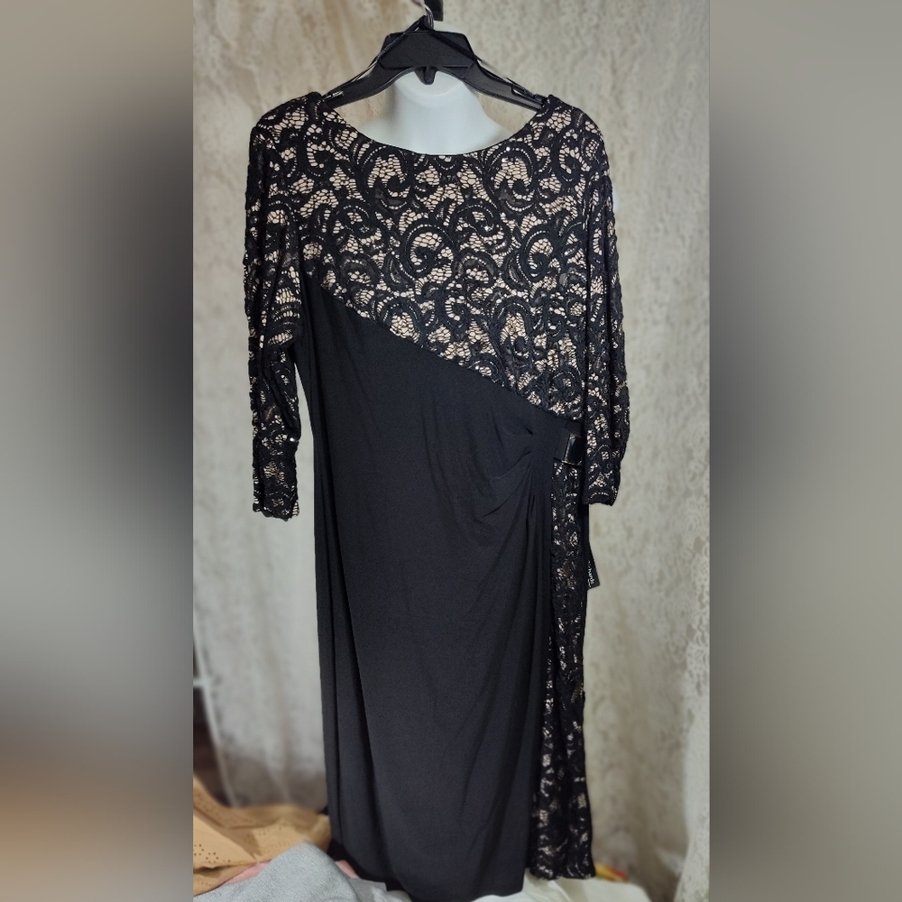 R&M Richards Black and Cream Lace Long Sleeve Dress
